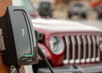 In Pollock Pines Sustainable Electric Vehicle Charging Starts With the Sun