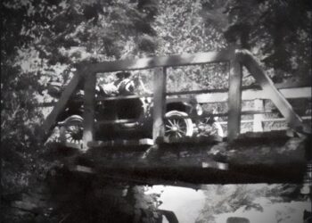 Twin Bridges in 1913