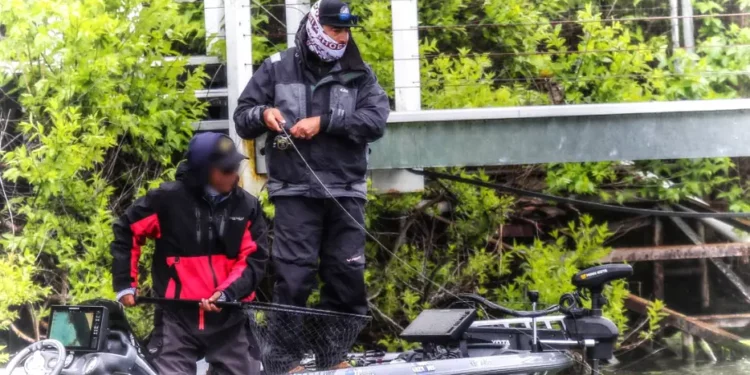 Jim Vretzos from El Dorado Hills nets third spot with 20.23 pounds at bass catching contest