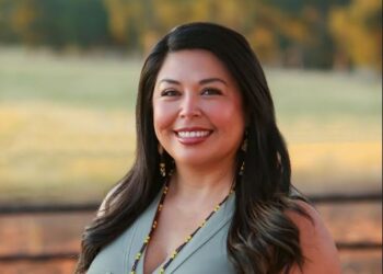 Antoinette Del Rio: Championing Native Education and Empowerment