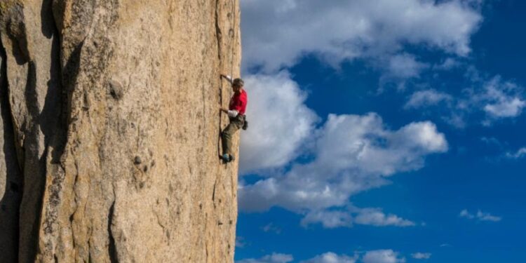 Michel Fourcroy on Robert's Crack, upper spire Phantom Spires, 2015