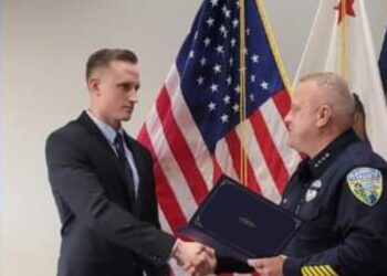 Officer Michael Pullmann [L] with PPD Chief Wren