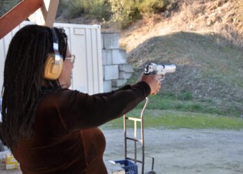 Federal Judge Blocks California Law Restricting Public Carry of Firearms, Cites Second Amendment Violation