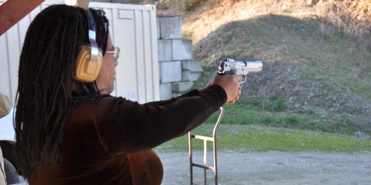 Federal Judge Blocks California Law Restricting Public Carry of Firearms, Cites Second Amendment Violation